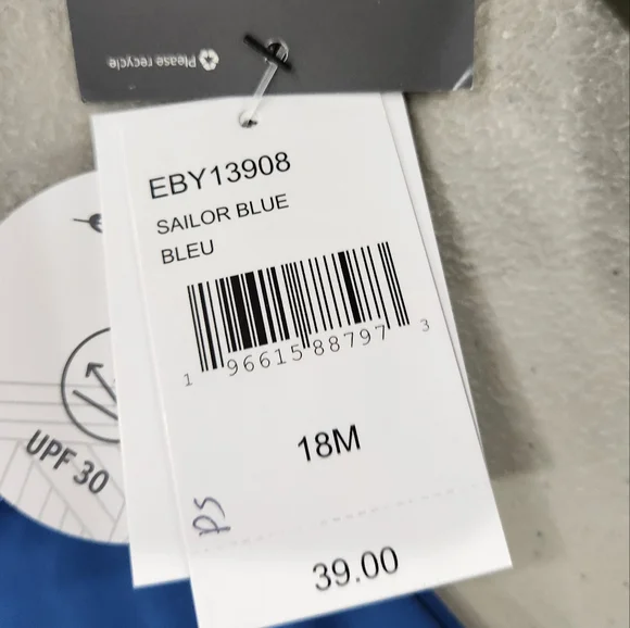 🆕️ Eddie Bauer Rashguard & Hat